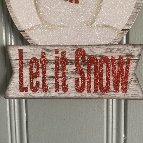 NWT Glittered Let It Snow Snowman ⛄️ Snow Globe Holiday Decoration Sign - Picture 4 of 16